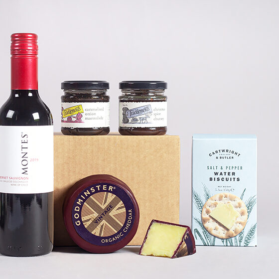 Gift Box with Red Wine, Cheese, Chutney & Water Biscuits